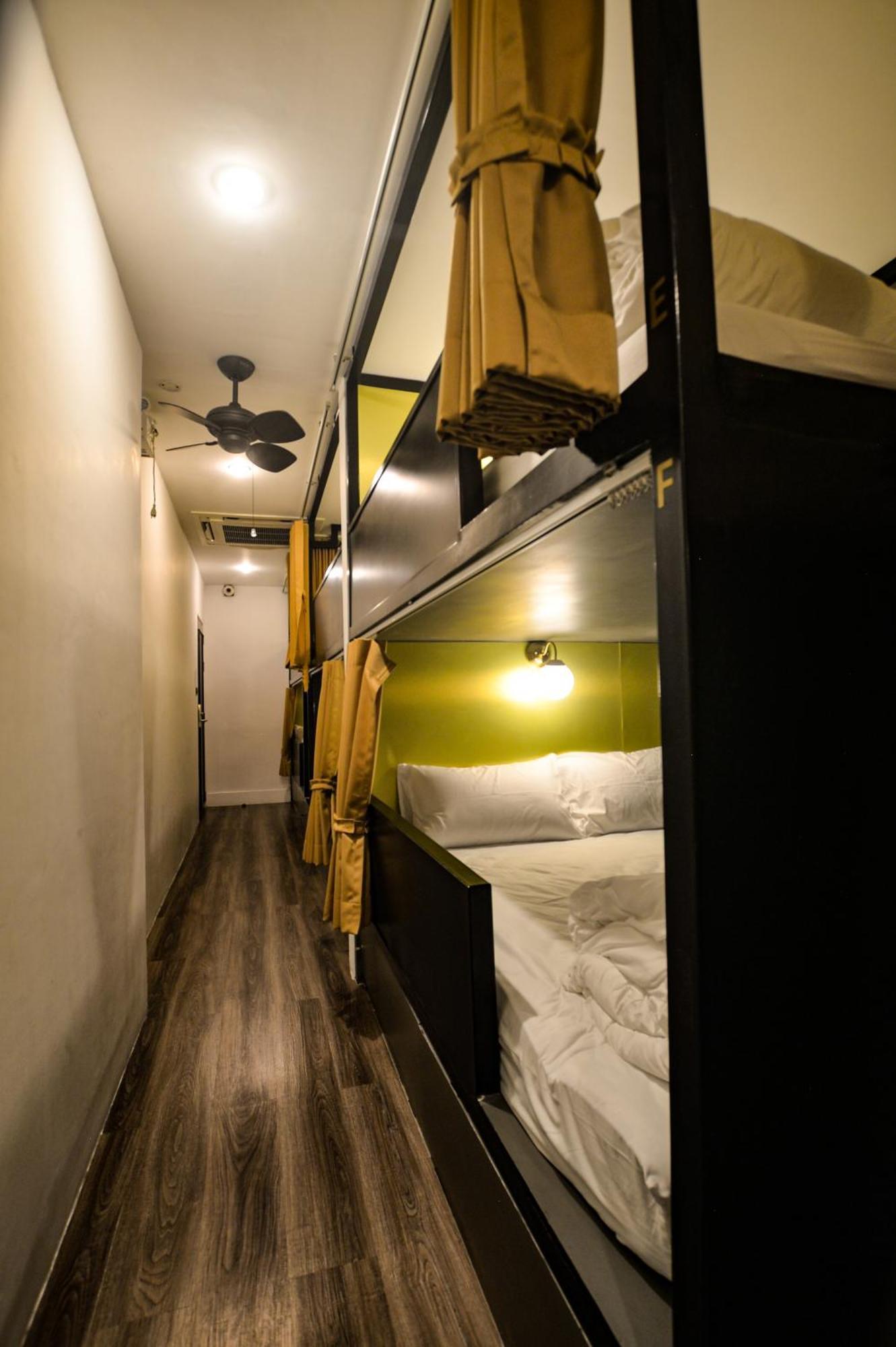Four Sister Lamoon Hotell Bangkok Exteriör bild